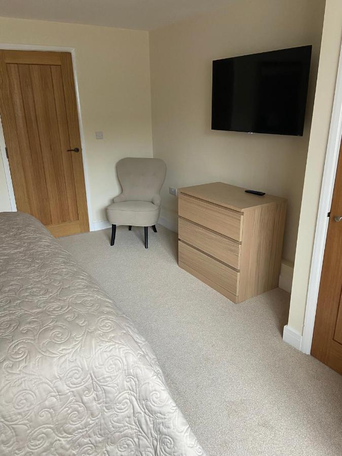 High Hedges Apartment A Оксфорд Екстериор снимка